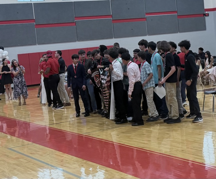 BmsCcisd's tweet photo. Tonight we celebrated the amazing accomplishments of our Baker student athletes ❤️🖤  Congratulations!! https://t.co/CIF9qvDKNJ