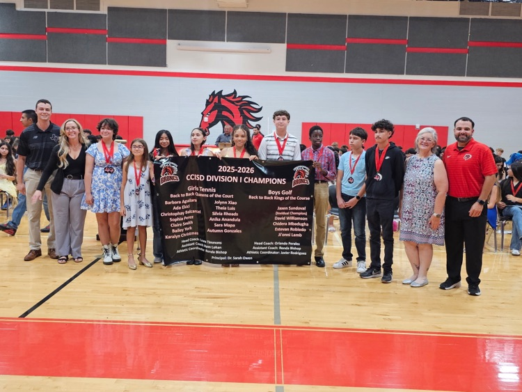 BmsCcisd's tweet photo. Tonight we celebrated the amazing accomplishments of our Baker student athletes ❤️🖤  Congratulations!! https://t.co/CIF9qvDKNJ