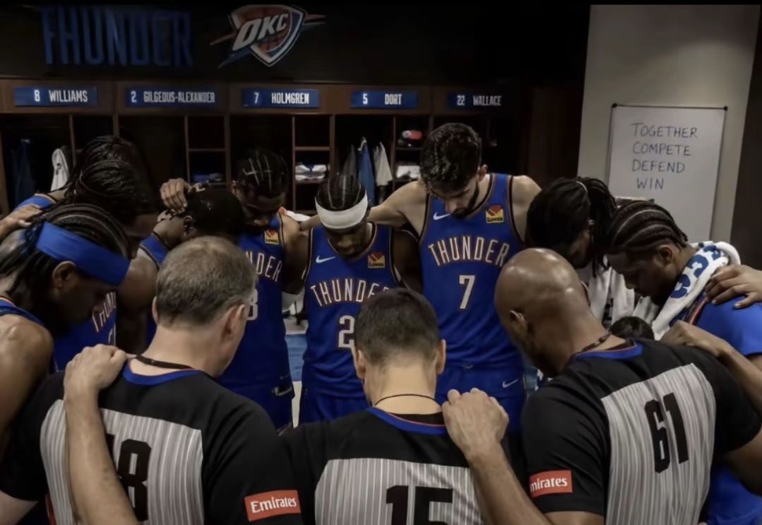 Rick75362491's tweet photo. @KyleMotionnn One two three, let’s go thunder!!! https://t.co/l5Q60YHd3e