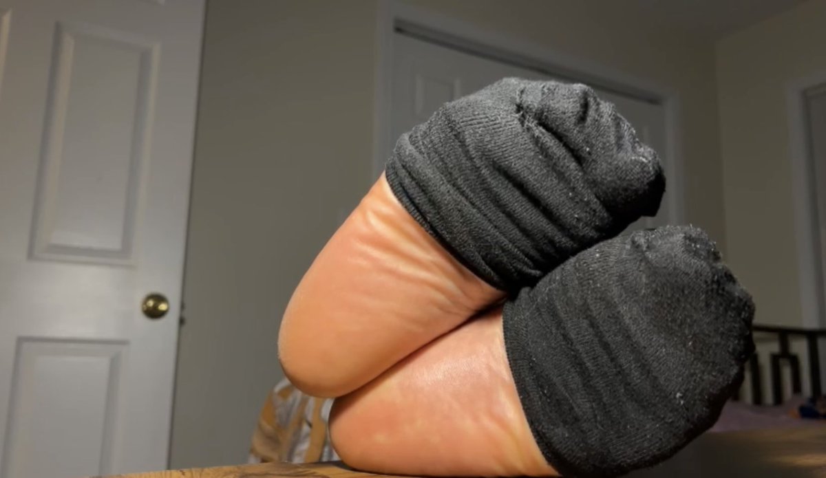 Goddess HeelToe tweet media