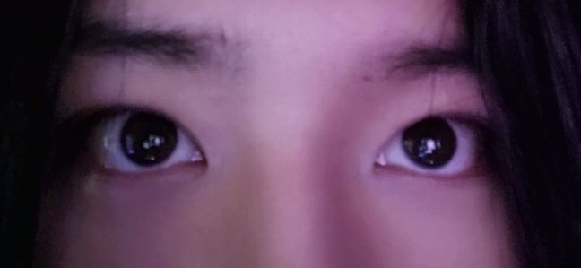 midianlive's tweet photo. vtuber eyes vs irl eyes 🌹👀

look in my eyes

what do you seeee?

this is the most of me you'll ever see ever. https://t.co/DzLCfXMjGF
