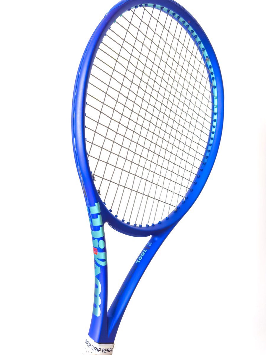 itsraidenei's tweet photo. WTS Raket Tennis Wilson Ultra 100L V5 🙌🏻 https://t.co/ZJFmb3cMyb