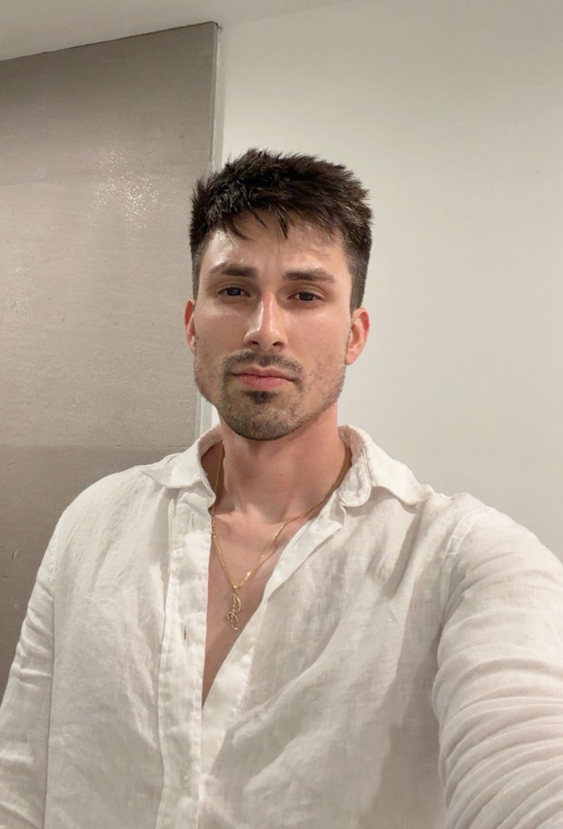 KaneFoxxx's tweet photo. 🤍 https://t.co/xQFRvrn5sG