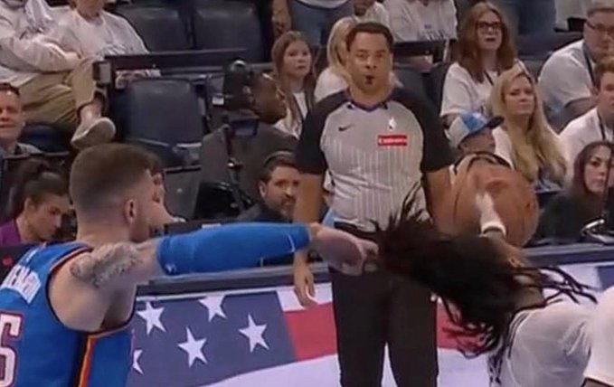 WildersOscar's tweet photo. If you want summery of today OKC vs. Spurs game this imagew tell you what it was all about.

Reffs were like: NO FOUL for Spurs ... OKC could do whatever they want... https://t.co/Hro1526q00