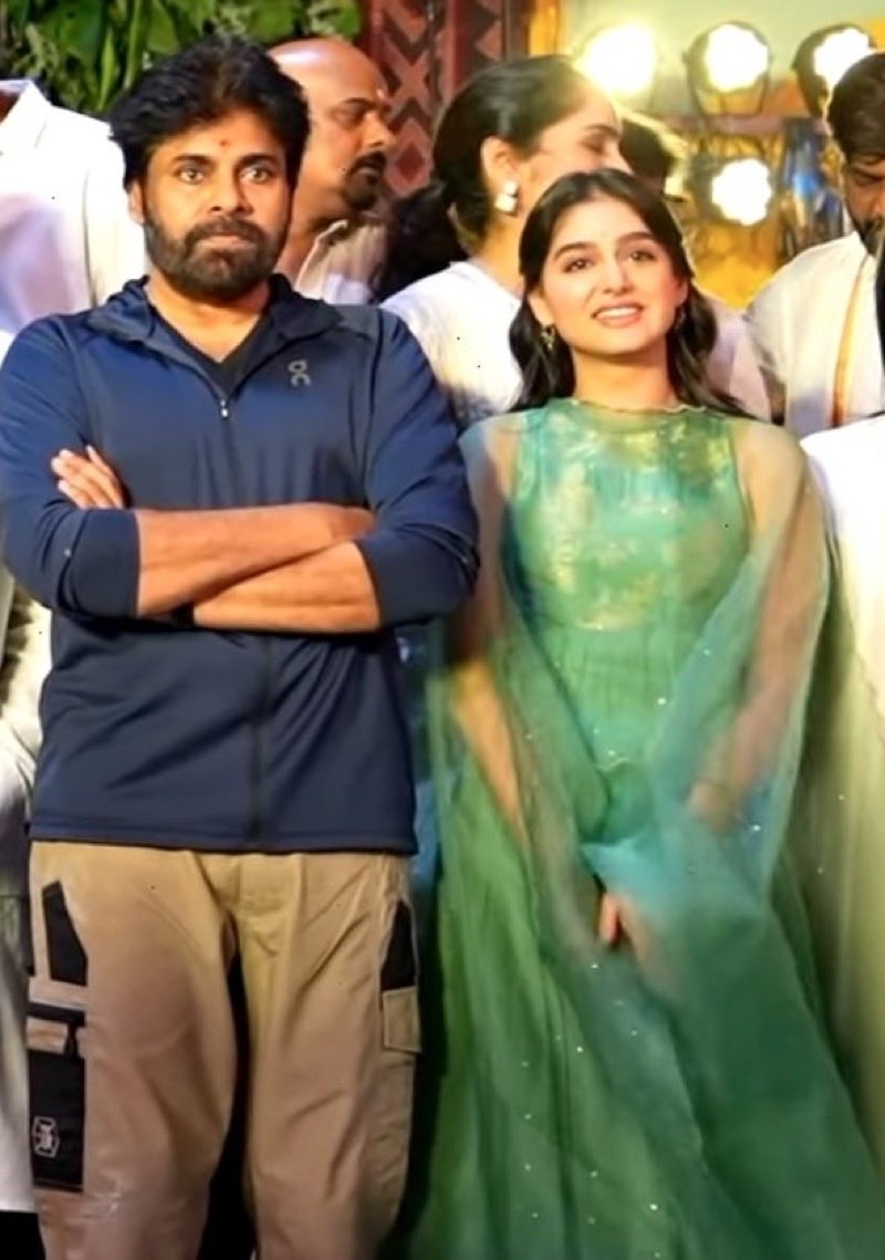 Supreme PawanKalyan FC™ tweet media
