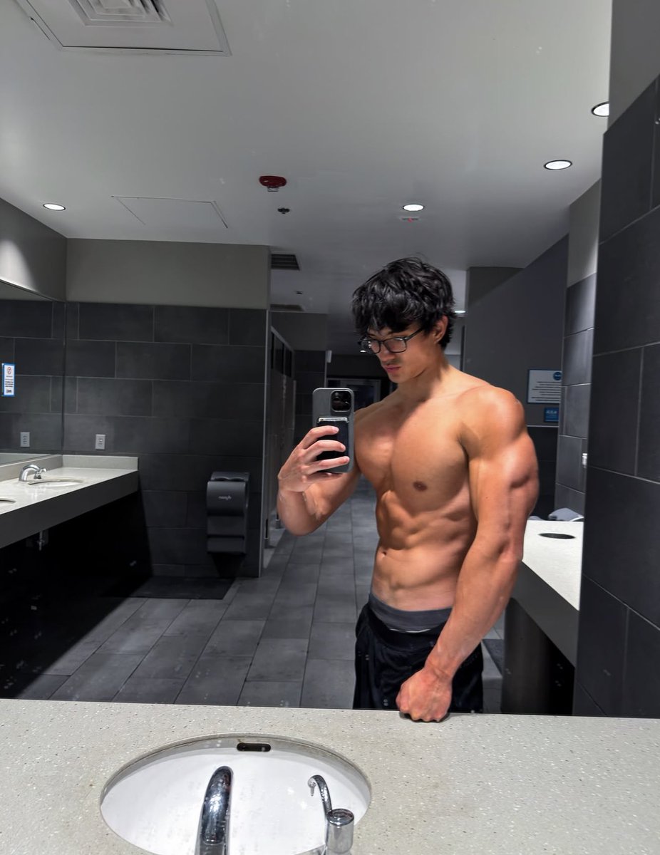 gabe tweet media