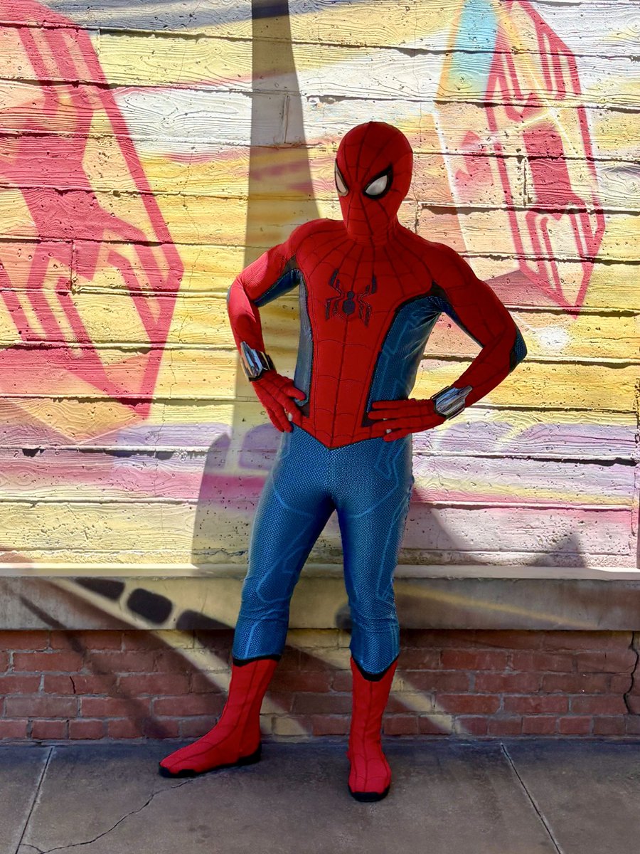 BuffDisneyBuff's tweet photo. Daily dose of Spider-Man! #disneyland #disneylandresort #disney #dca #DisneyCaliforniaAdventure #magickey #disneyeats #disneyfoodie #buffdisneybuff #Disneylandupdate #spiderman https://t.co/qNAHZLCnGJ