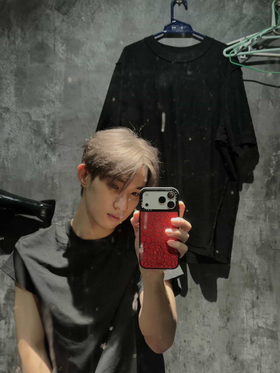 sunfleur🌻 | hongshi gallery ✦ tweet media