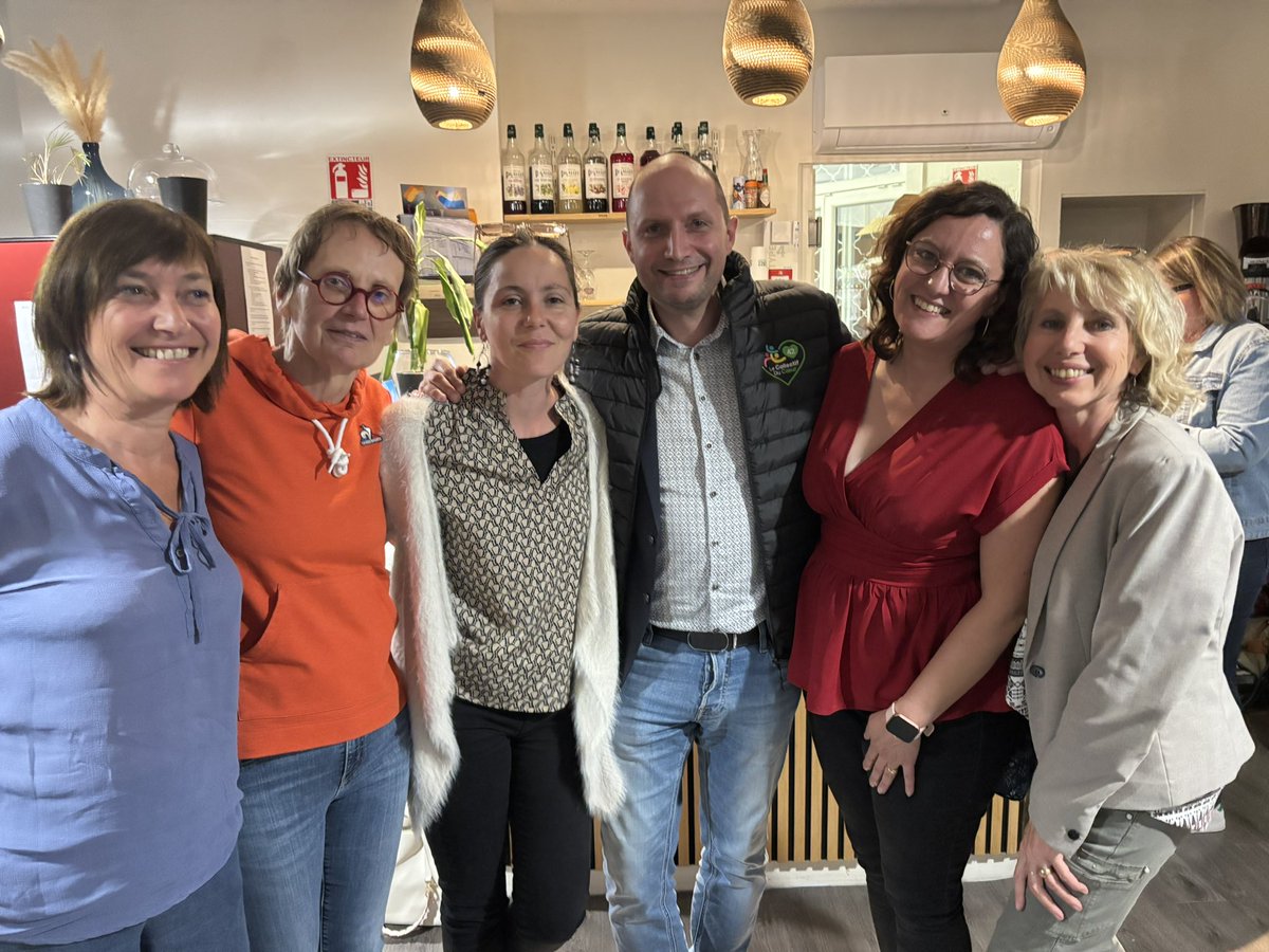 lcdc_42's tweet photo. Hier soir, nous avions RDV pour l’AG  de l’association Chromosome Saint-Etienne. 
Un grand bravo à toute l’équipe de bénévoles et au chef pour tout le travail accompli au quotidien pour accompagner tous les coéquipiers des maisons Parm ou le mot inclusion prend tout son sens 💚 https://t.co/OaC5P12G5x