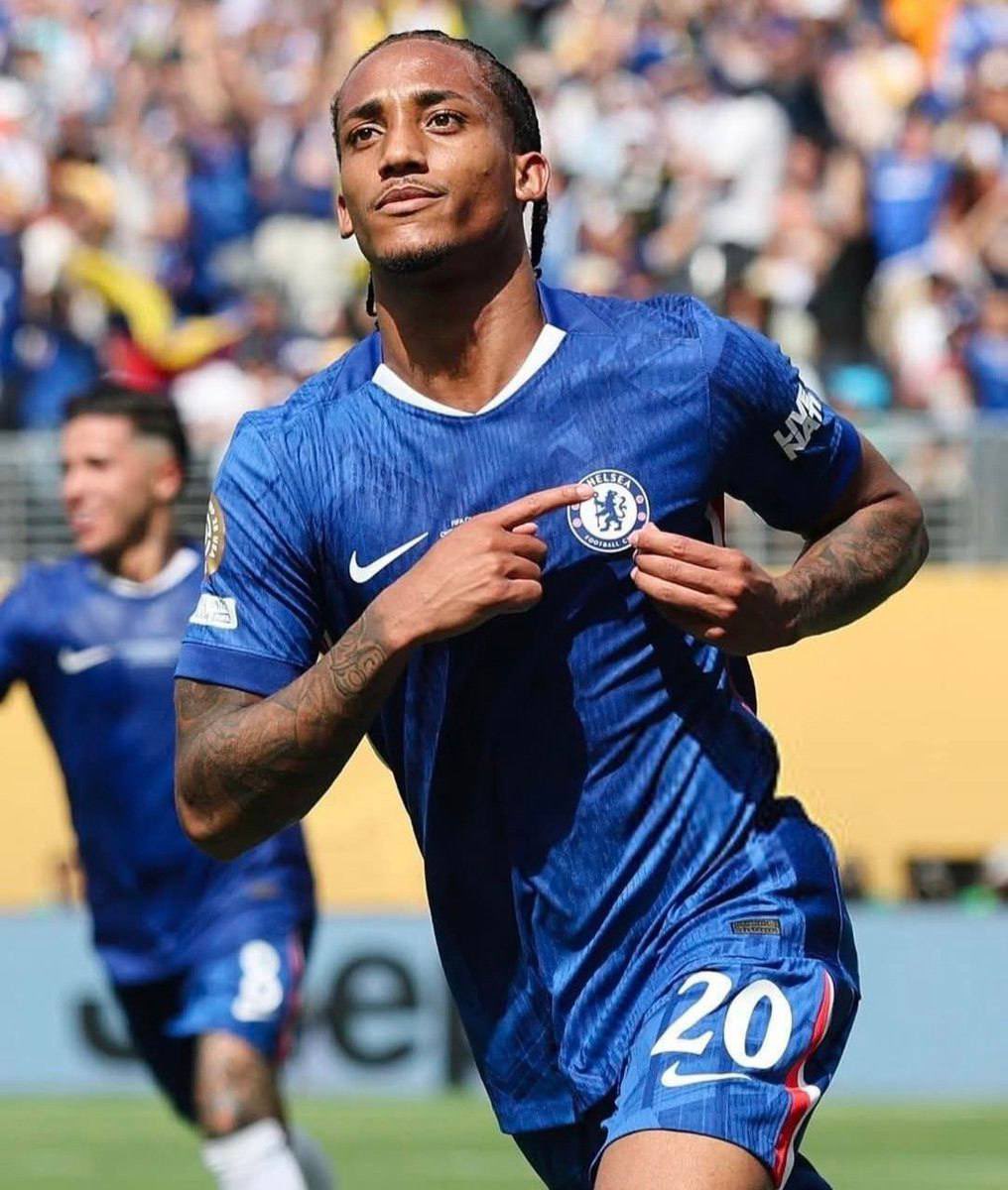 Just Chelsea tweet media