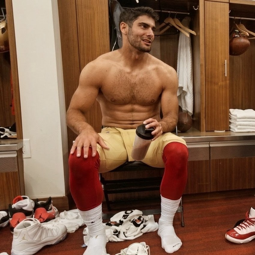 GostososFC's tweet photo. 🔥Jimmy Garoppolo🔥

📏1,88m / 6'2" https://t.co/NMrgvPWLCs