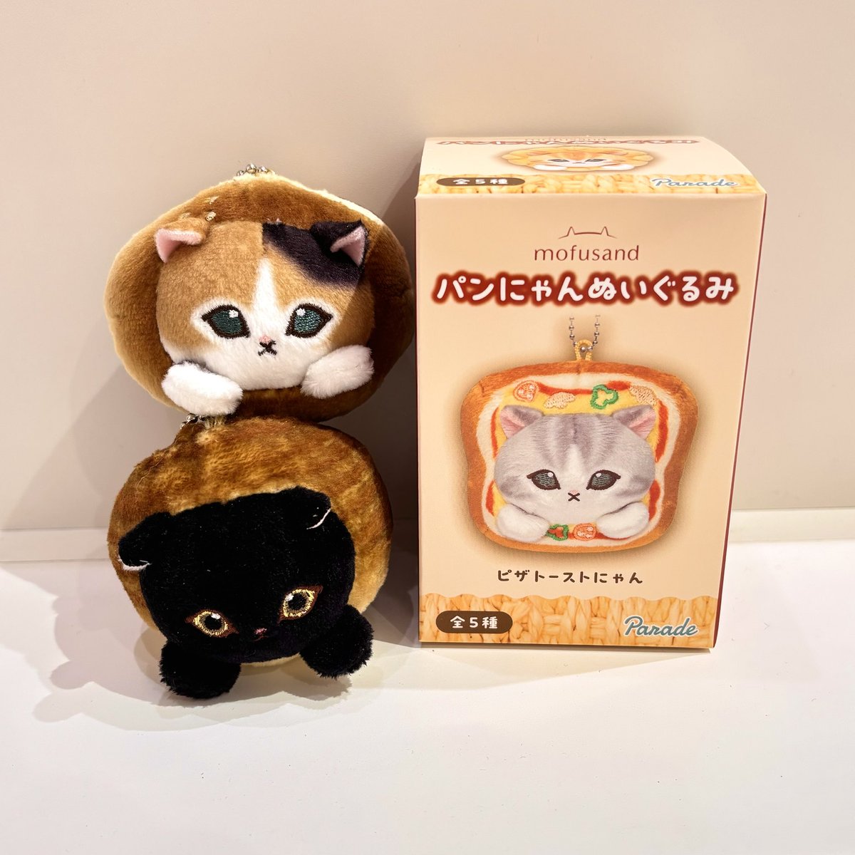 新品モンプチラパン特大ぬいぐるみ希少 mofusandもふもふストア心斎橋PARCO ⭐️新商品のご紹介⭐️ ○ パン