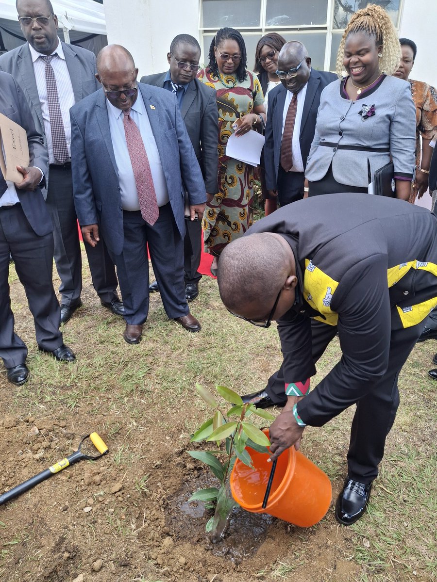 CCZ_263's tweet photo. Delegates following proceedings, during the official commissioning of CPC HQ offices in Gunhill, Harare by the Min. of Industry and Commerce, Hon N.M. Ndlovu https://t.co/F5zKzosuKx