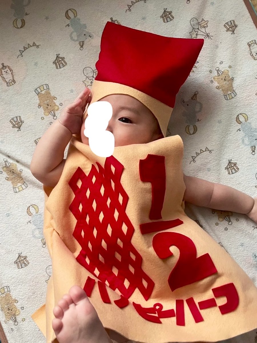 changum36's tweet photo. 無事にハーフバースデーを迎えました👶🏻❣️
保育園にも慣れ、早くハイハイをしたくて、でもまだ出来なくてバックする日々😂

お豆腐と人参ペーストの離乳食ケーキは裏ごしして冷凍されました🍀 https://t.co/VGG0PIx4v6