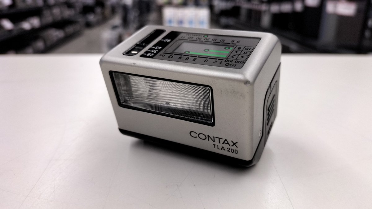 本日入荷の新アイテムはこちら！ CONTAX TLA200です！ CONTAXのG
