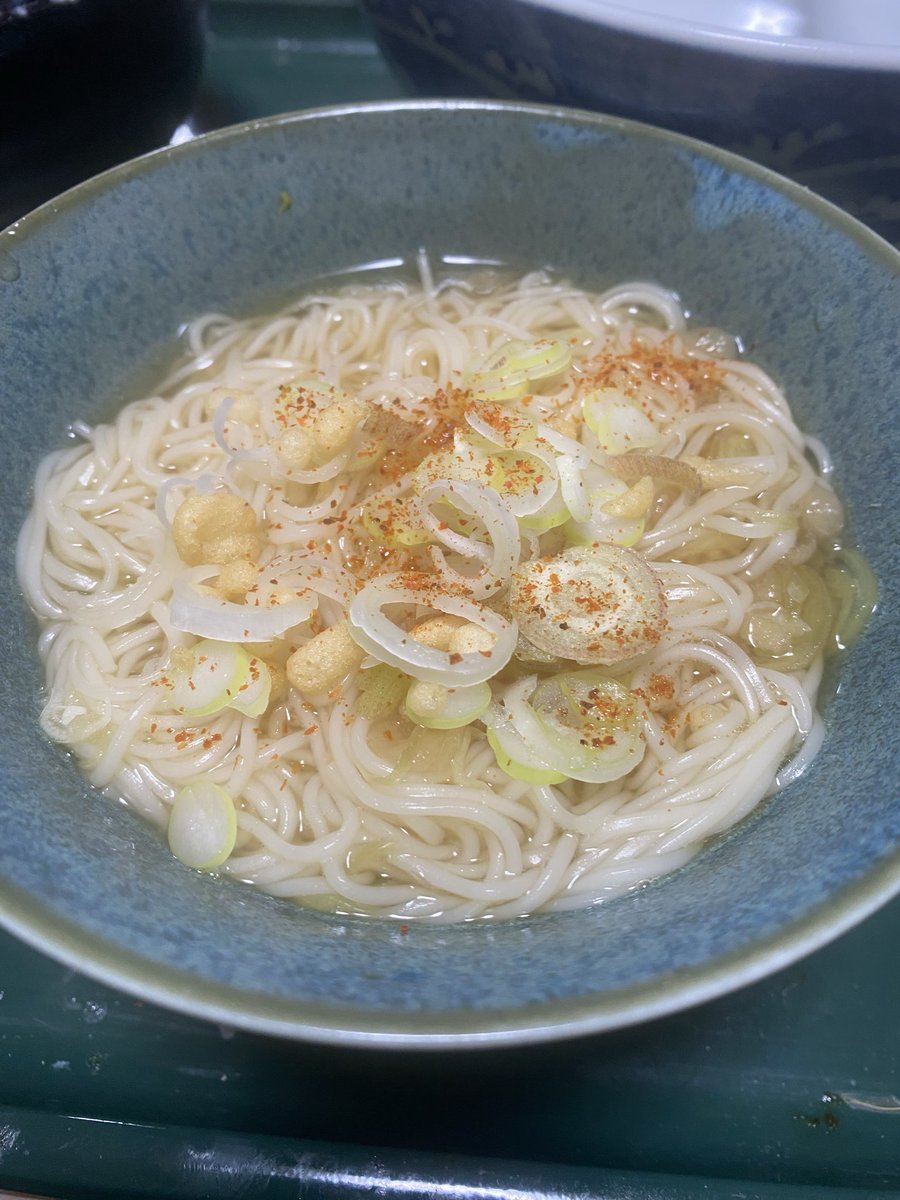 雑君 tweet media
