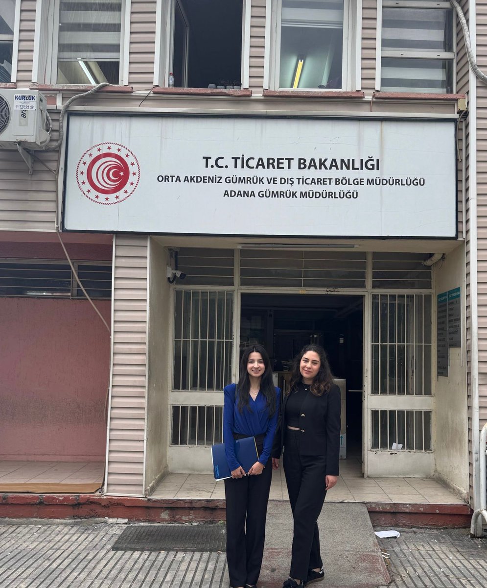 TOBBUND's tweet photo. [TR]

Mersin Kolay Transit Merkezi Şube Müdürü Doğukan Aydın, Gümrük Takibat İşlemleri Uzmanı Aslı Fidan ve Gümrük Takibat İşlemleri Uzman Yrd. Aybike Kazancı; Mersin Gümrük Müdürü Sayın Mehmet Keske’yi, Mersin Serbest Bölge Gümrük Müdürü Sayın Ahmet Eyüp Yağcıgil’i ve Adana Gümrük Müdürlüğü’nü ziyaret etti.

Gerçekleştirilen ziyaretlerde gümrük süreçleri ve operasyonel işleyişe ilişkin değerlendirmelerde bulunuldu.

Nazik ev sahiplikleri için kendilerine teşekkür ederiz.

Haber; https://t.co/hgb1unOarV

[EN]

Mersin Transit Facilitation Center Branch Manager Doğukan Aydın, Customs Claims Expert Aslı Fidan and Customs Claims Assistant Expert Aybike Kazancı visited Mersin Customs Director Mr. Mehmet Keske, Mersin Free Zone Customs Director Mr. Ahmet Eyüp Yağcıgil and the Adana Customs Directorate.

During the visits, evaluations were made regarding customs processes and operational procedures.

We would like to thank them for their kind hospitality.

News: https://t.co/Z3JRq8hytE

#tobbund #bridgingborders