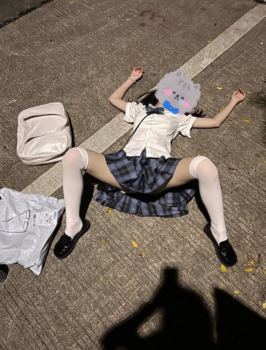 あお tweet media