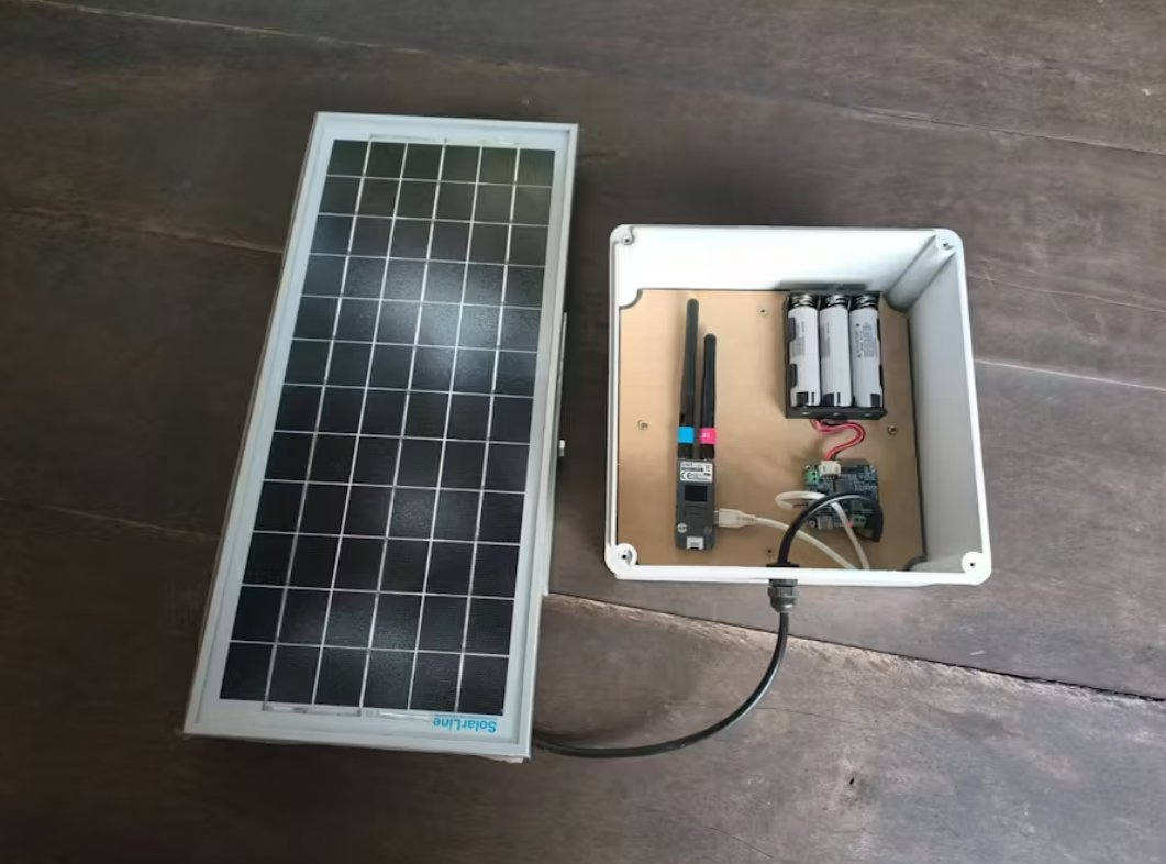 M5Stack's tweet photo. 🌐 Meshtastic Gateway with M5Stack C6L — Bridge your LoRa mesh to the Internet with compact, solar-powered connectivity
Built by @ProfeTolocka  with the #M5Stack #C6L, this project turns a @TheMeshtastic node into a Wi-Fi + LoRa gateway 📡, publishing mesh telemetry to an #MQTT broker for remote monitoring and dashboards 📊
🔹 Uses the dual-wireless power of the #ESP32C6 + SX1262 to connect both #Meshtastic and Wi-Fi 📶
🔹 Powered by 18650 batteries 🔋, a solar panel ☀️, and a solar power manager for off-grid deployment 🏕️
🔹 Publishes telemetry such as battery data to MQTT 📤, then visualizes it in #NodeRED 📈
🔹 A great example of extending local LoRa mesh networks 🌍 to Internet services for monitoring, logging, and automation 🤖
👉 See more about the project on https://t.co/pl1RCuG1mB: https://t.co/LwnQxW9e1q 🔗
#M5Stack #LoRa #Meshtastic #MQTT #ESP32 #IoT #NodeRED #SolarPower #MakerProjects #Wireless #Telemetry