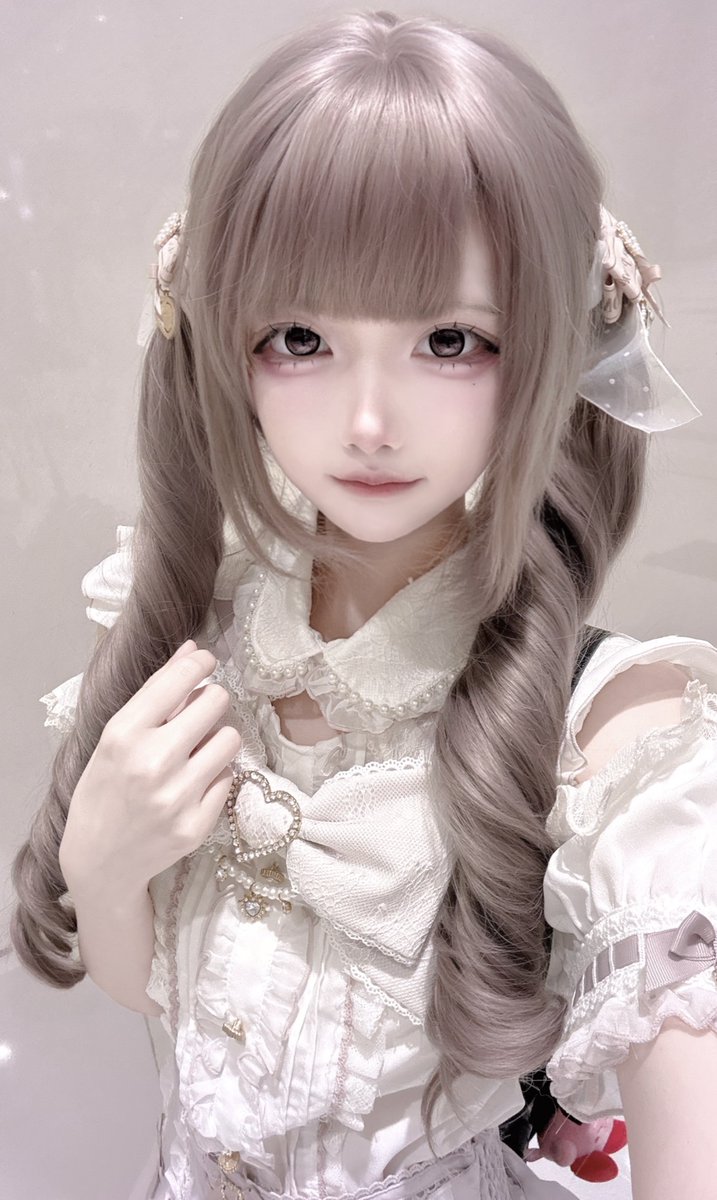 あみ tweet media