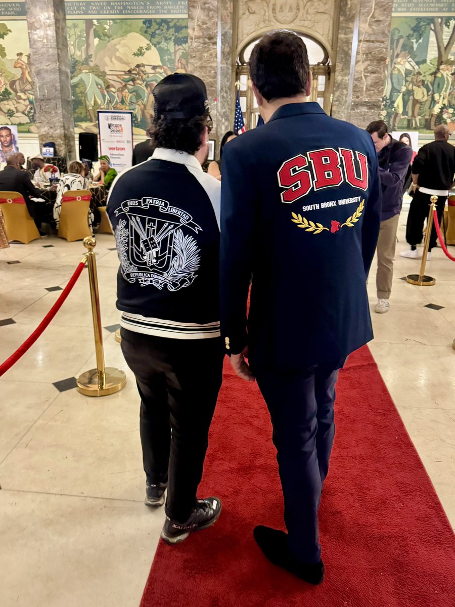 thebxnative's tweet photo. ✨📍Bronx Walk of Fame induction ceremony. 

Congrats to all the inductees and shoutout to all The Bronx excellence. Let’s keep showing out for our borough YERRR‼️

#fyp #bronxnative #amaurysgrullon #thebronx #bronxwalkoffame https://t.co/dQ2UzhvWJ8