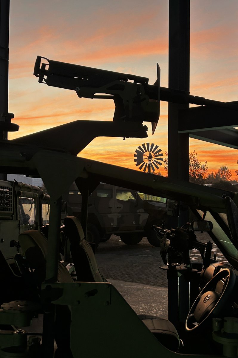 SVI_Engineering's tweet photo. 🤩 Just another reason it's worth getting to the office early when you work at SVI Engineering. 🙌

Yes, our favourite type of sunrise is one framed by military-grade hardware. 💪 https://t.co/Z1IQ44beUl