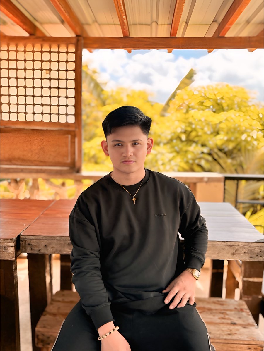 EROSSS_25's tweet photo. On duty po sa @HorizonSpaPasig @HorizonSpaPh book your appointment now guys. https://t.co/q2oq45YkRf