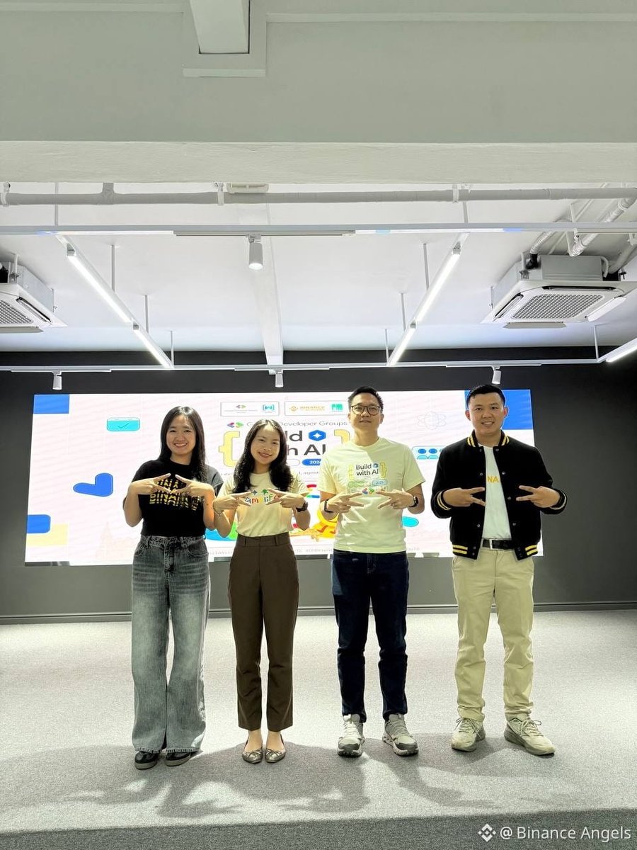 Binance Angels tweet media