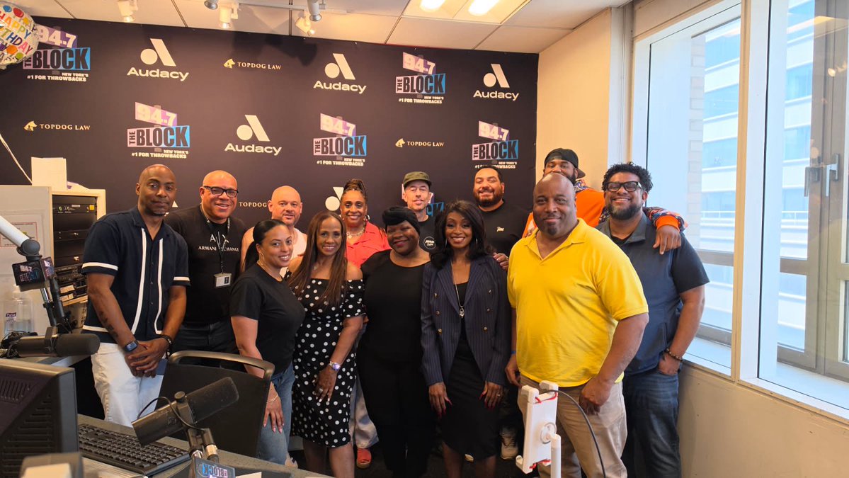 94.7 THE BLOCK tweet media