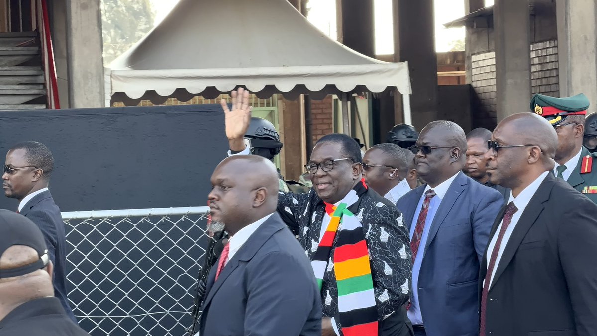 zanupfbyoinfo's tweet photo. His Excellency President Dr ED Mnangagwa has arrived at Barbourfields Stadium in Bulawayo for Launch for National Culture Month 

@enkudheni 
@ZANUPF_Official 
@zanupf_patriots https://t.co/sYJKtMoPfc