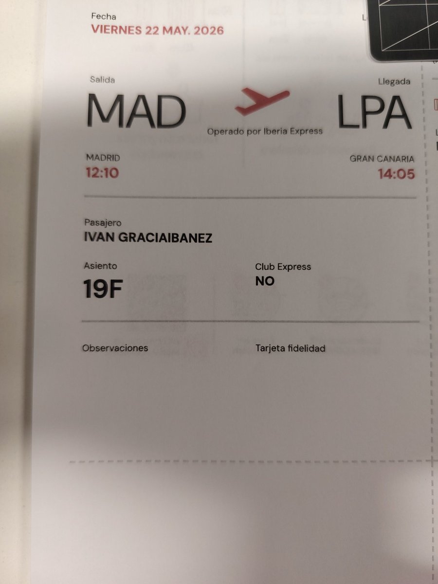 IvanZgz85's tweet photo. @RealZaragoza Viaje sacado en julio, con la ilusión de poder ver un partido que decida un ascenso,un playoff...Pero entre todos os habéis encargado de que sea el partido en el que voy a sentir más vergüenza de asistir,no lo voy a ver, estaré de espaldas con esta camiseta y como yo 5 amigos mas https://t.co/eSEVSIwDqi