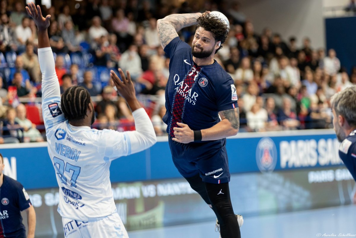 HandNewsfr's tweet photo. #JeuConcours 🎁 #Handball

J-6 avant le CHOC au sommet entre le PSG Handball et Nantes à l'Accor Arena !

Grâce à @beINSPORTS_FR, diffuseur officiel de la Liqui Moly Starligue, tentez de gagner 2 x 2 places pour assister au match du titre.

➡️ RT ce tweet et follow @HandNewsfr https://t.co/jJyxsdfYzP