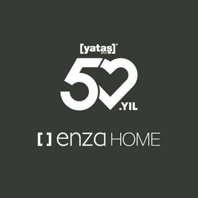 tuketicideney's tweet photo. Aylar önce çeyizlik olarak alınan karyola, düğün yaklaşmasına rağmen teslim edilmedi.

♦️ Takipçi şikayeti

"Merhaba, Enza Home Yakacık şubesinden satın aldığım Hera karyola, taahhüt edilen teslimat tarihinden çok sonra ve yanlış renkte teslim edildi. Teslimatın zaten gecikmesine rağmen bir de hatalı renk gönderilmesi nedeniyle ciddi mağduriyet yaşadım.

Haziran ayında düğünüm olduğu için, karyolanın düğünüme yetişmesi benim için son derece önemliyken süreç başından beri hatalarla ilerledi. Ürün önce fatura adresime gönderilmek istendi, oysa fatura adresim İstanbul, teslimat adresim Sakarya idi. Bunu özellikle belirtmeme rağmen tekrar aranıp ürünün İstanbul’a gönderilmeye çalışıldığını öğrendim. Ancak birkaç kez uyardıktan sonra teslimat adresi olarak Sakarya’da mutabık kalabildik.
Ardından, karyolanın hatalı üretildiği ve bu nedenle sürecin uzadığı bilgisi verildi, bunu da bekledim. Fakat gelen üründe bu kez karyola tekrar hatalı çıktı. Bej renk olarak sipariş verdiğim karyolanın başlığı bej gelirken yan kısımları yeşil renkte teslim edildi.

 Bana yenisinin temin edilmesi için 30-45 gün arası verildi. Kurumsal olduğunu düşünerek tercih ettiğim bir markadan, adres sürecinden üretime ve renge kadar defalarca mağdur edildim."