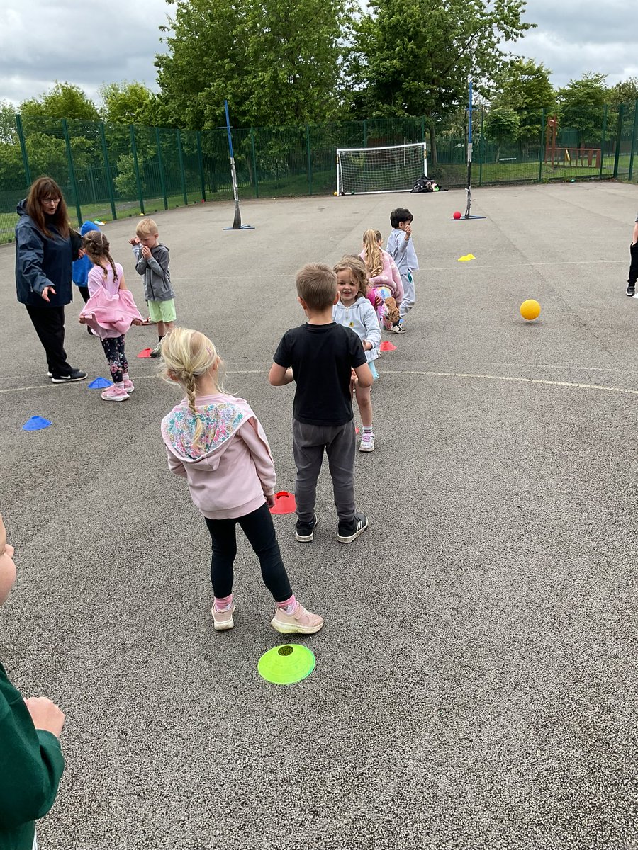 StJamesRecep's tweet photo. We learnt lots of netball skills with Manchester Thunder. 
#healthandfitnessweek2026
@StJamesChorley @StJamesRecep https://t.co/tcOs4r1OIb