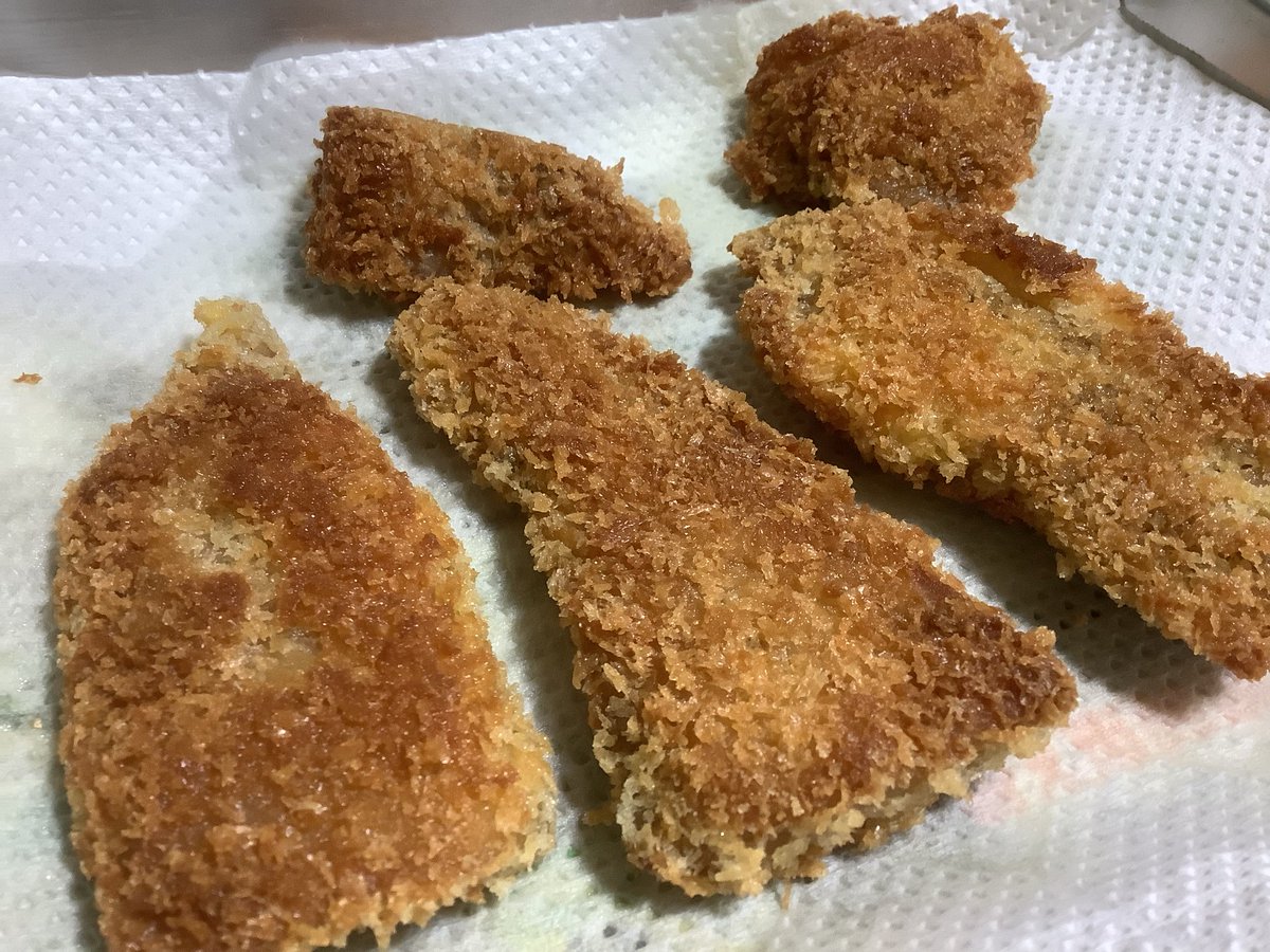 やちお tweet media