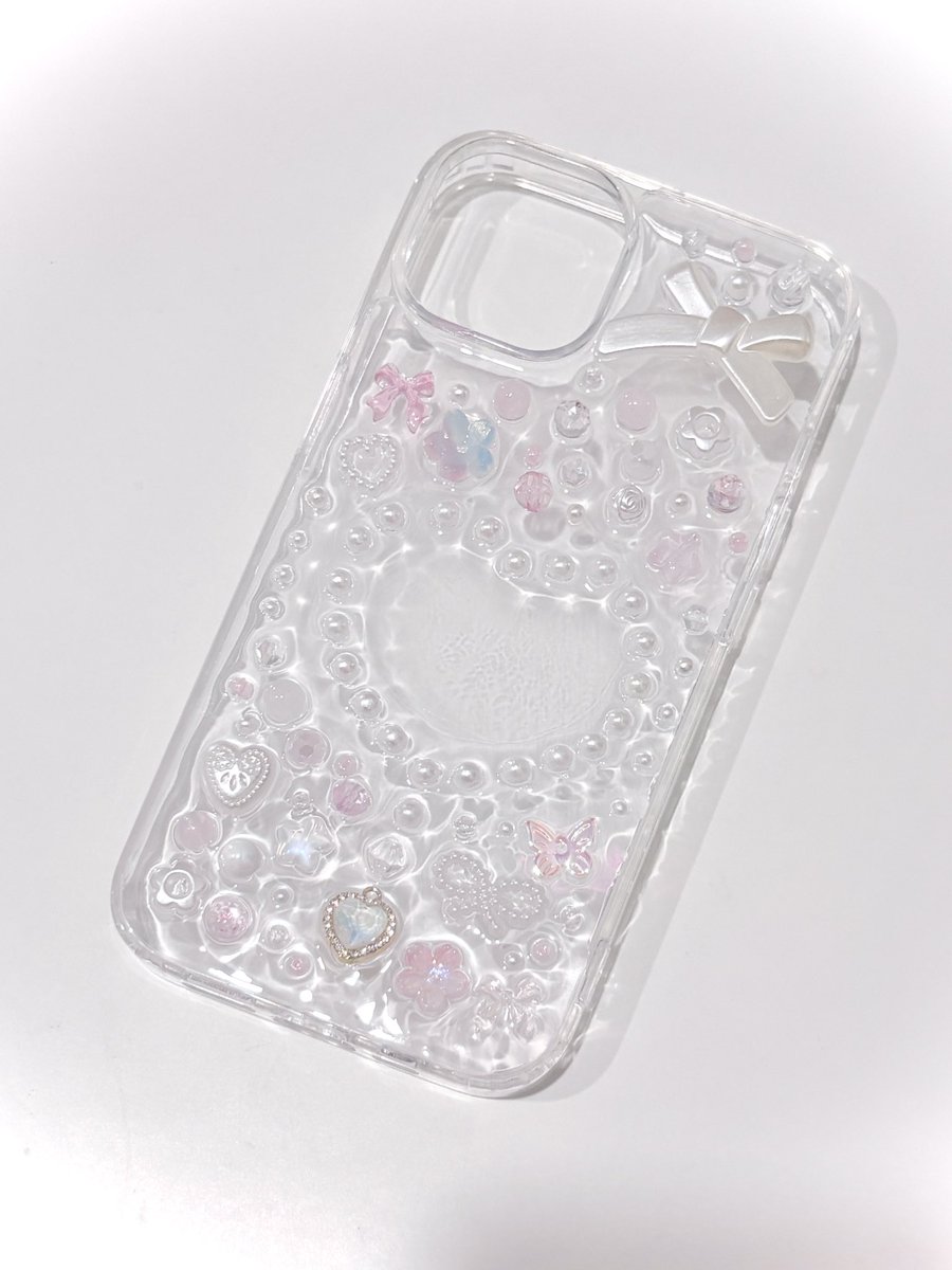 bemybubbleb00's tweet photo. 🐚🏄🏼‍♀️🏝️ iPhone case
เคสโทรศัพท์เคลือบเรซิ่น รุ่นไอโฟน 13/14 น้องคนนี้มาในธีมเรียบหรูดูแพง ล้อมรอบไปด้วยไข่มุก และที่สำคัญคือใส่การ์ด ซึ่งจะมีกรอบหัวใจน่ารักๆล้อมไว้ด้วย

— ราคา 110 บาท
🏎️ค่าส่ง 30 บาท 
*มีแค่ชิ้นเดียวนะคะ

#ตลาดนัดbus #ตลาดนัดnctdream #ตลาดนัดenhypen #ตลาดนัดive https://t.co/uDSXka9Wj0