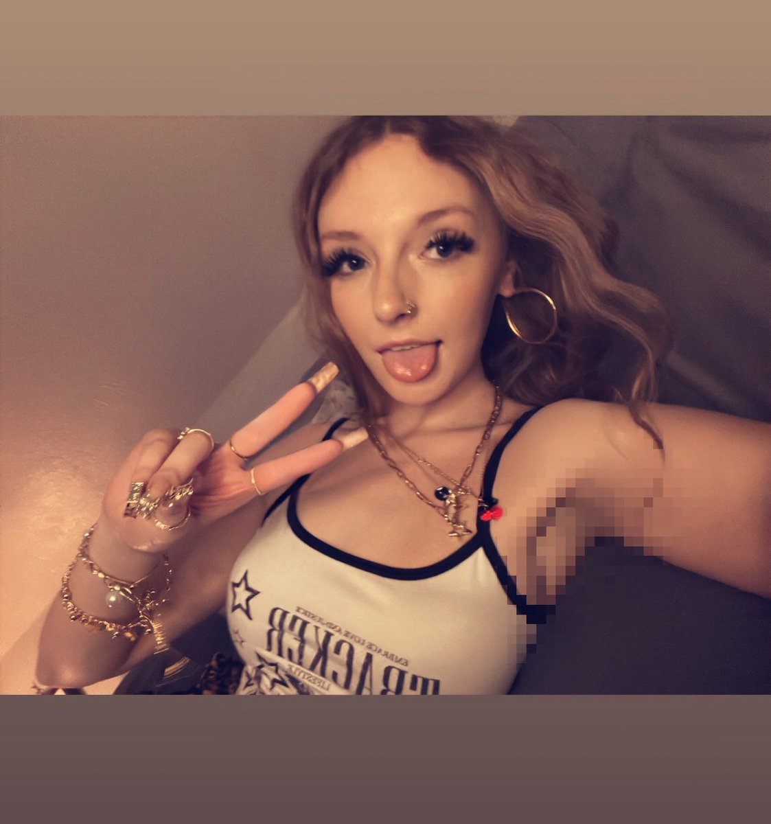 𝓬𝓵𝓮𝓸’𝓼 𝓫𝓪𝓬𝓴𝓾𝓹 ྀི tweet media