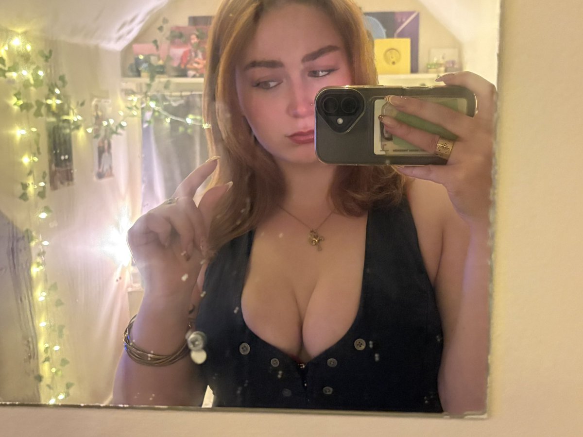 vivienne (backup) ★ tweet media