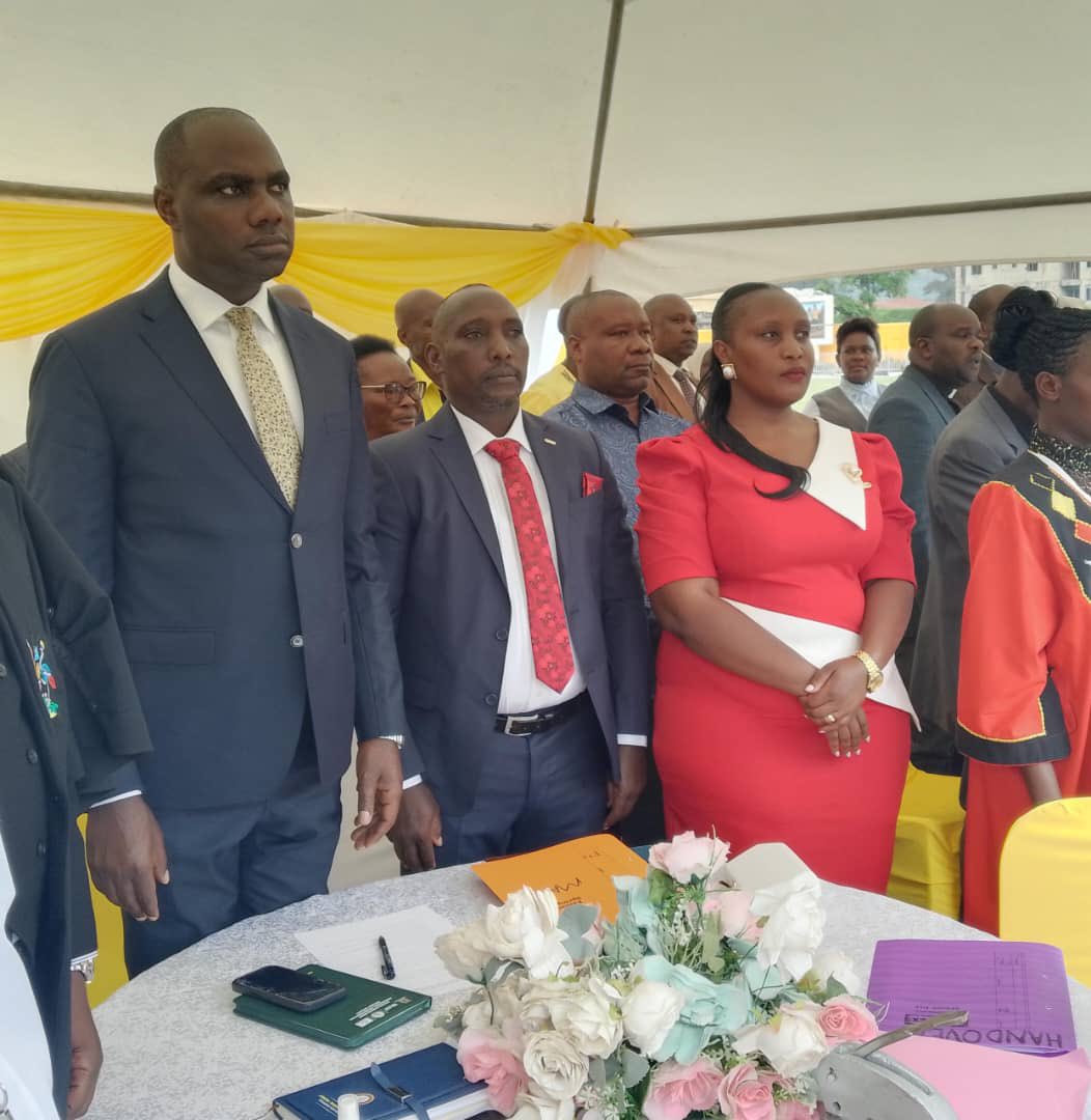 SysonMwebaze2's tweet photo. @NinyeTabz Now, you are a liar..Musasizi is here in Kabale attending a https://t.co/0v37Zy9Es3 it the CID? https://t.co/aQlmHTSMwr