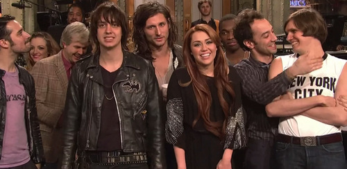 archiving the strokes tweet media