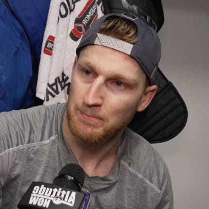 Mossilicious's tweet photo. Nathan MacKinnon on how the Avalanche got SILLY-DOODLED on against the Vegas Golden Knights in Game 1 of the WCF:

"they fucking banned my jordan ism oss here what the fuck man"

He later gathered all of the media in the room to say a prayer. https://t.co/GoHGa93BXE