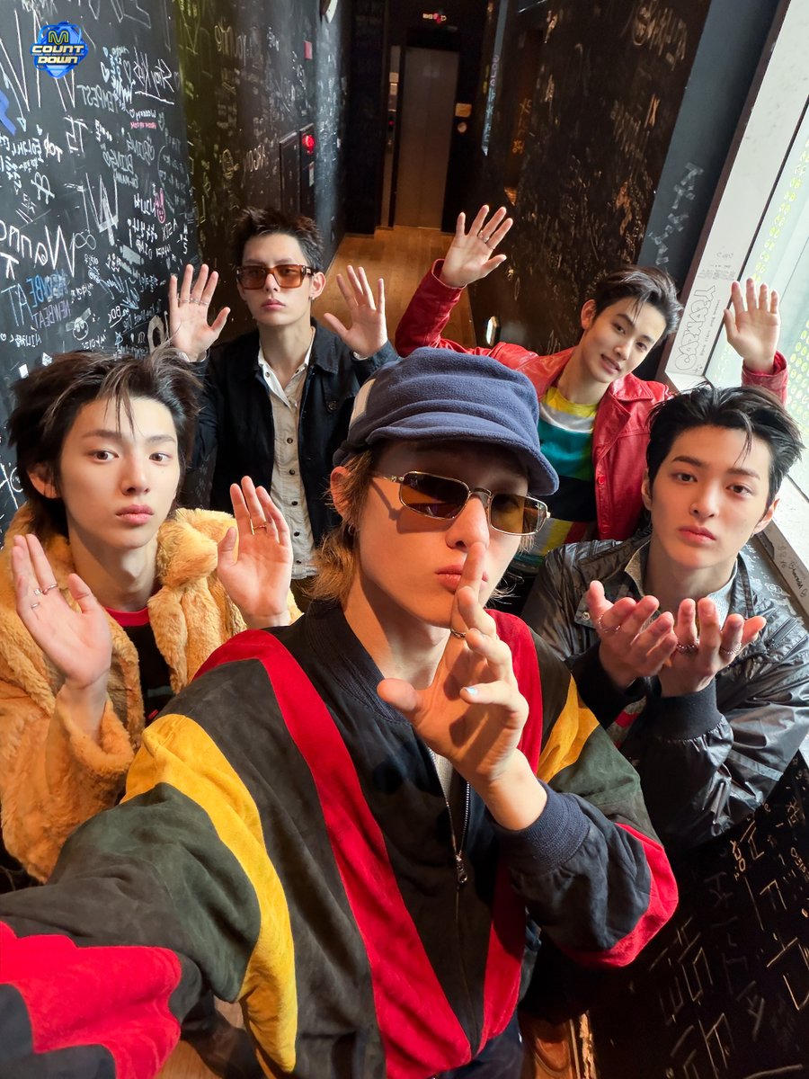 M COUNTDOWN tweet media