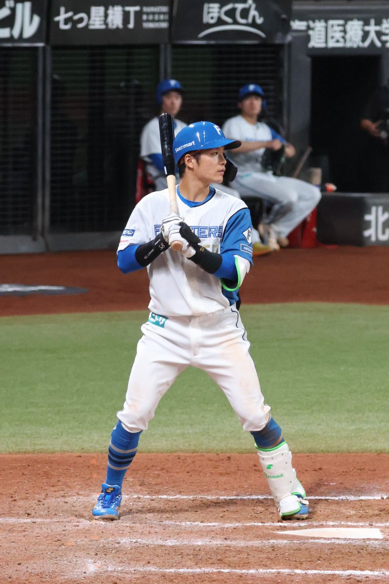 めがね tweet media