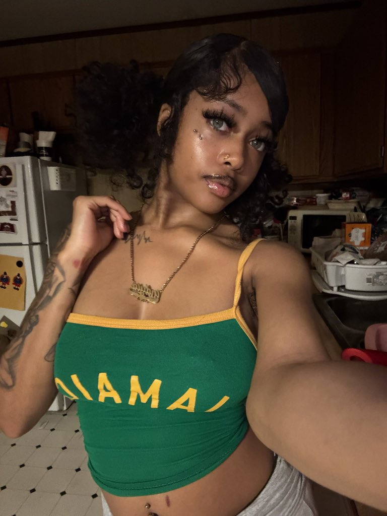 sexylisa tweet media
