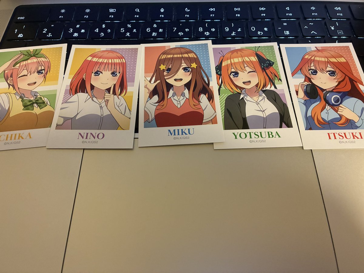 ComKabigon's tweet photo. アニメイトで最後の１個だから買ったけど割と衣装変えてもそこまで違和感ないんだなぁ… https://t.co/pxEs0FRFtK