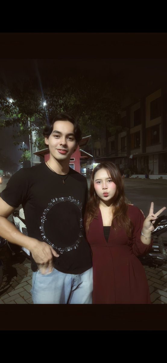 SWidiantyy76362's tweet photo. MBG ( my boyfriend gue ) https://t.co/m3hhjcSLcQ