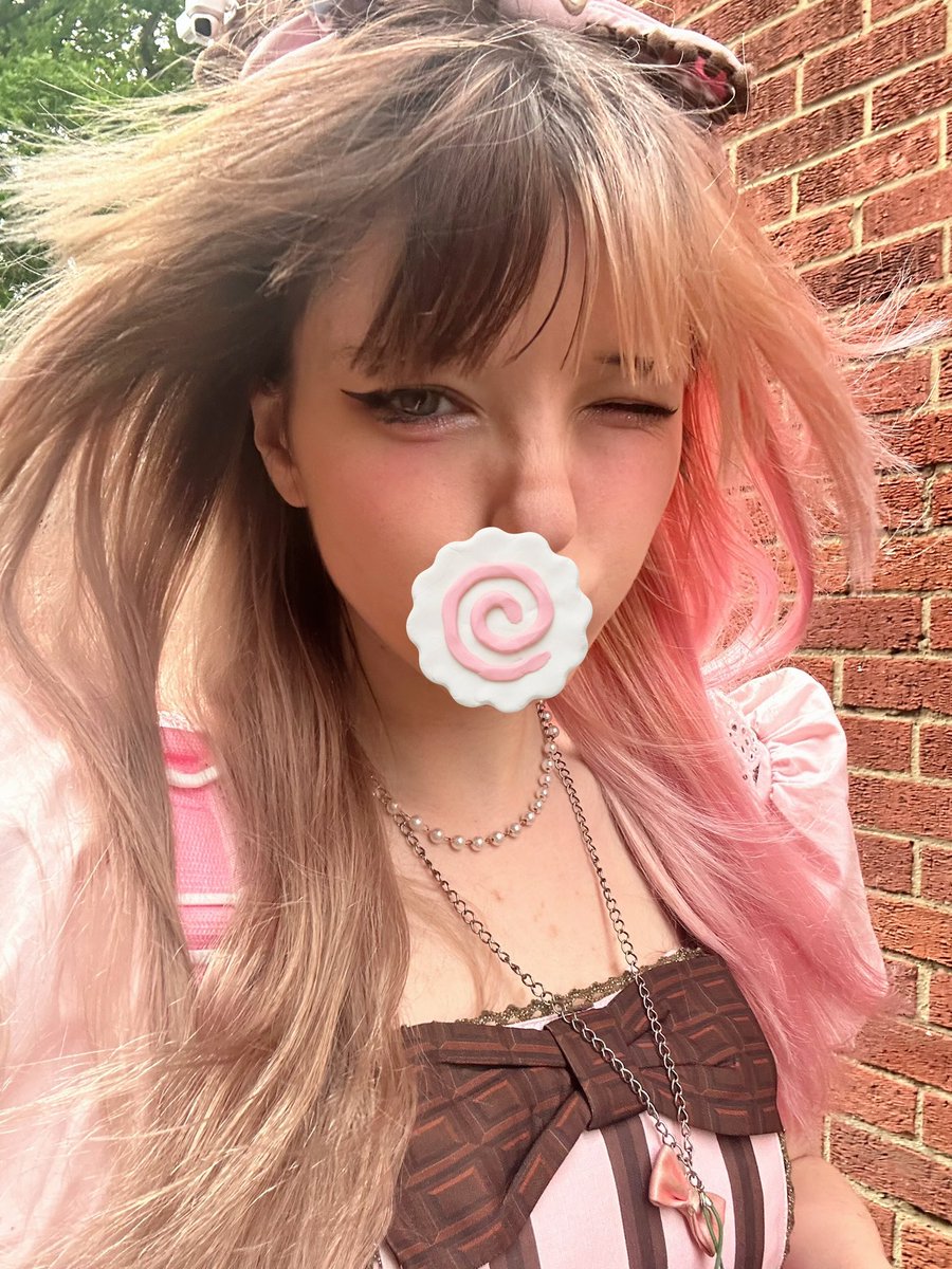 🎀 clemmie !! ⚢ 🤎 tweet media