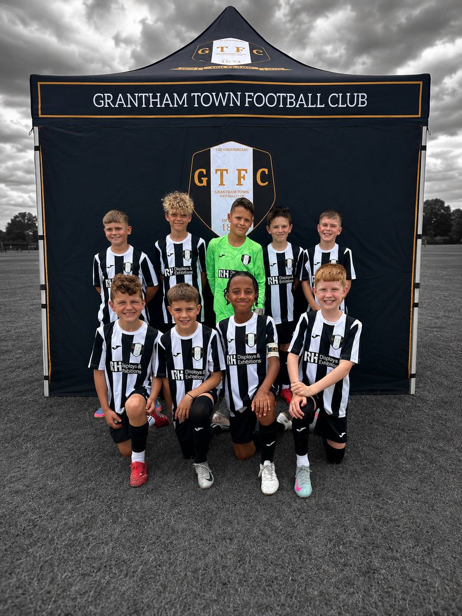 RHDisplays's tweet photo. Proud sponsors of @granthamtownfc U10’s 25/26 season⚽🏆

🥇 YEL Prem League Champions
🏅 Winners at Beachfest, One Tournament, Filey Cup &amp; Lincoln City Play on Pitch

Proud to support grassroots football &amp; look forward to seeing the boys continue to develop and enjoy the game👏 https://t.co/qtDe40prlL