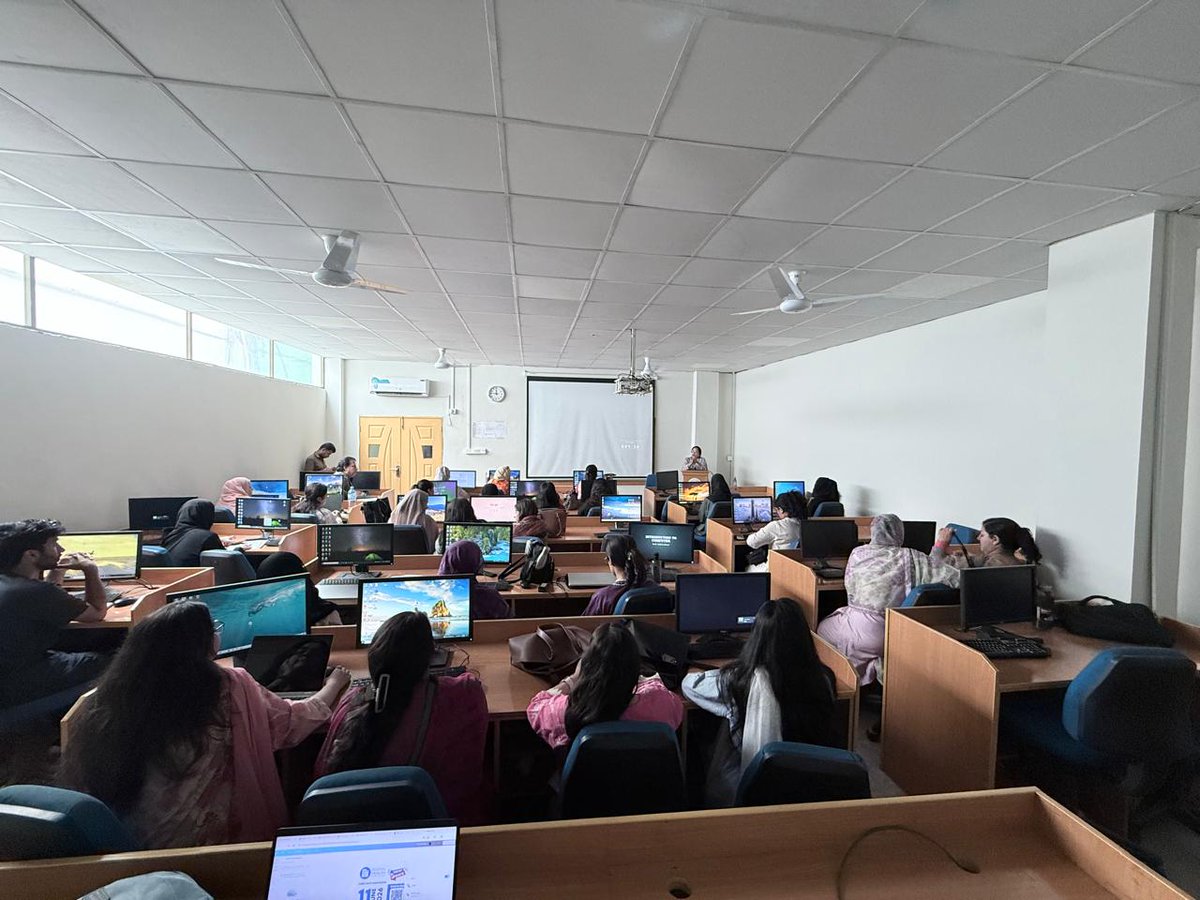 OricStmu's tweet photo. ORIC, STMU successfully conducted a Hands-On Workshop on “The Construction of Survey Questionnaire (Reliability &amp; Validity)” at Park Road Campus on May 21, 2026.
Participants gained practical skills in designing reliable and effective research tools for quality data collection. https://t.co/2DAx5ZvFkJ