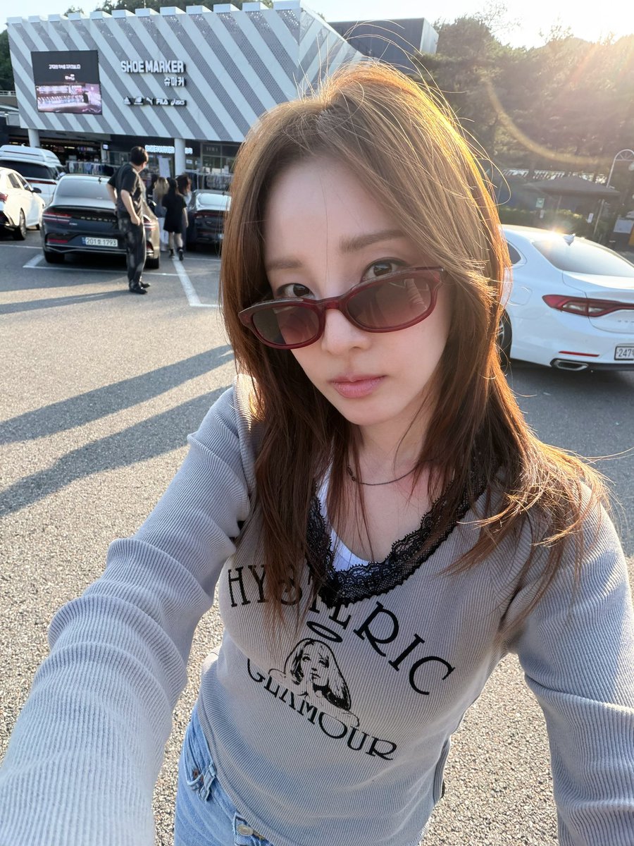 Sandara Park tweet media